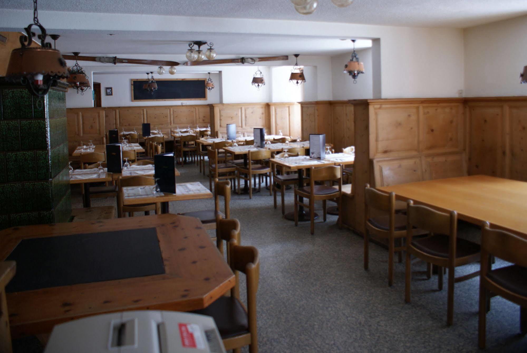 Hotel Piz Ela Bergun Давос Екстериор снимка