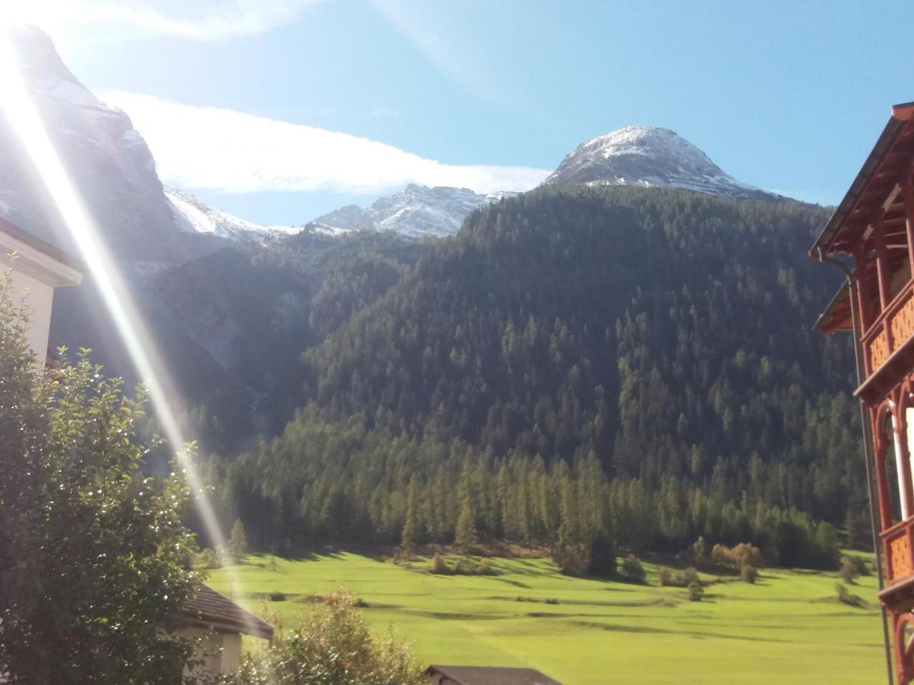 Hotel Piz Ela Bergun Давос Екстериор снимка